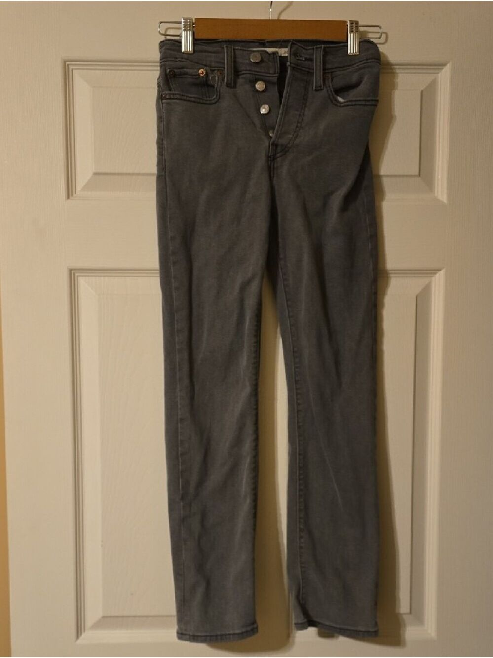 Levi's Jeans Women's Size 24 Size 00 Grey Wedgie Straight Button-fly